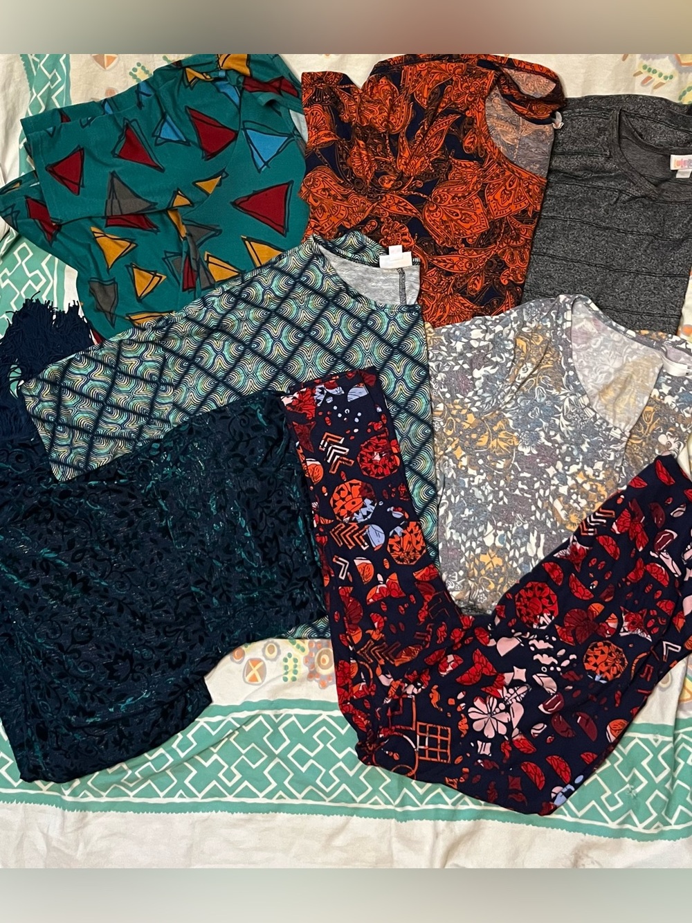 Lot of 7 LulaRoe garments of various size style